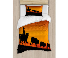 Silhouette Farm Cow Herd Duvet Cover Set