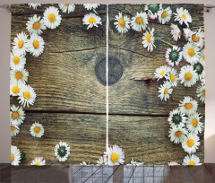 Fresh Spring Daisies Curtain