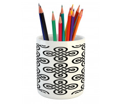 Old-Fashion Knot Motifs Pencil Pen Holder