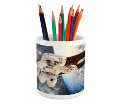 Gravity Astronaut Pencil Pen Holder