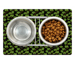 Botany Grape Leaves on Dark Pet Mat