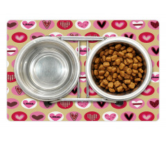 Cartoon Style Hearts Pet Mat