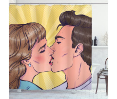 Romantik Duş Perdesi Pop Art Çizgi Roman Öpüşen Çift Aşk Motifi