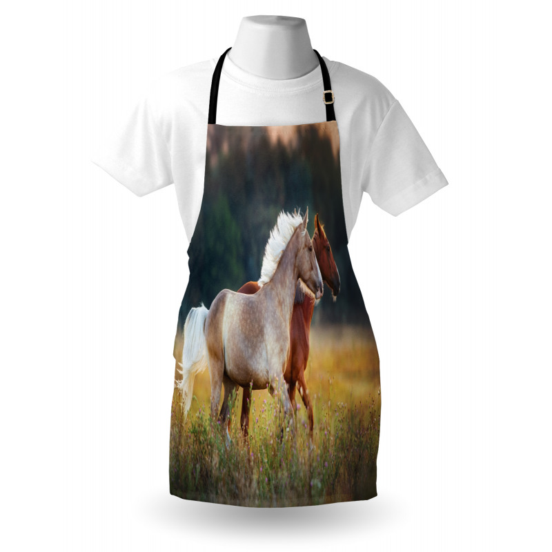 Horses Run Apron