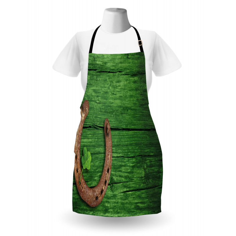 Rusty Horseshoe Shamrock Apron