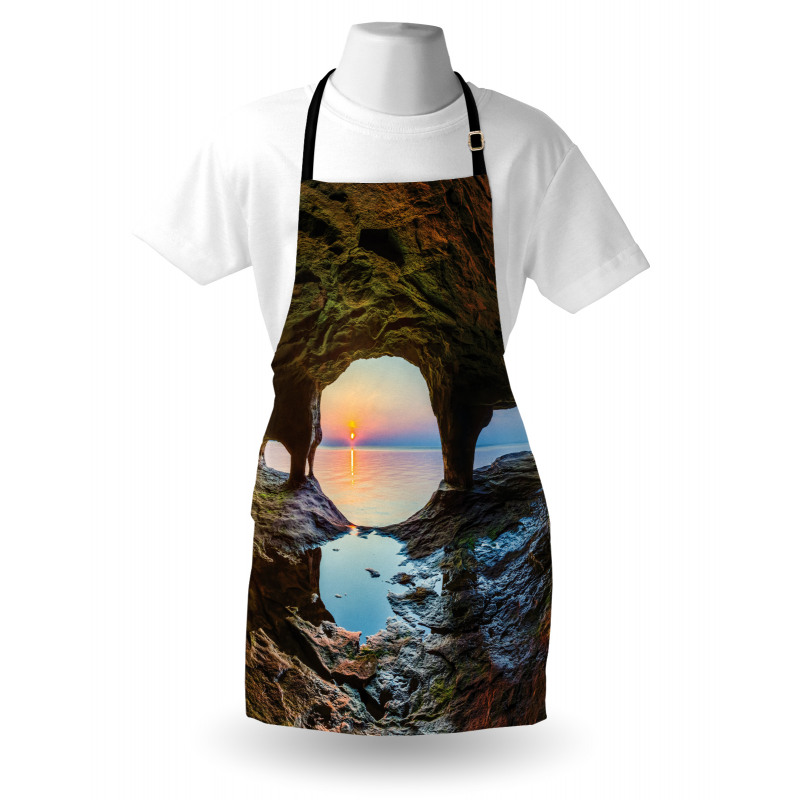 Big Grotto by the Sea Apron