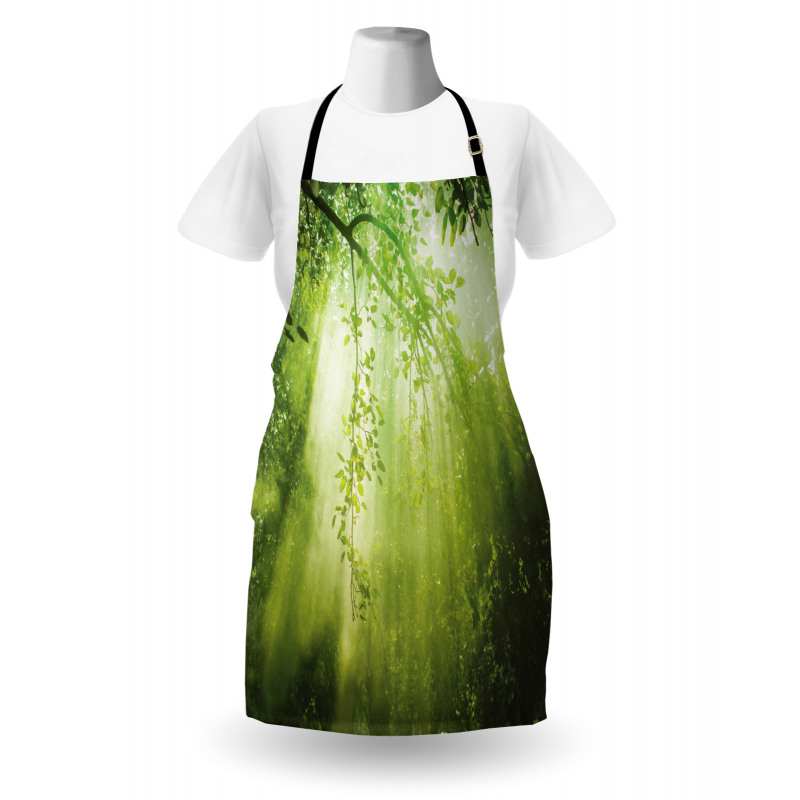 Sunbeams in Woodland Apron