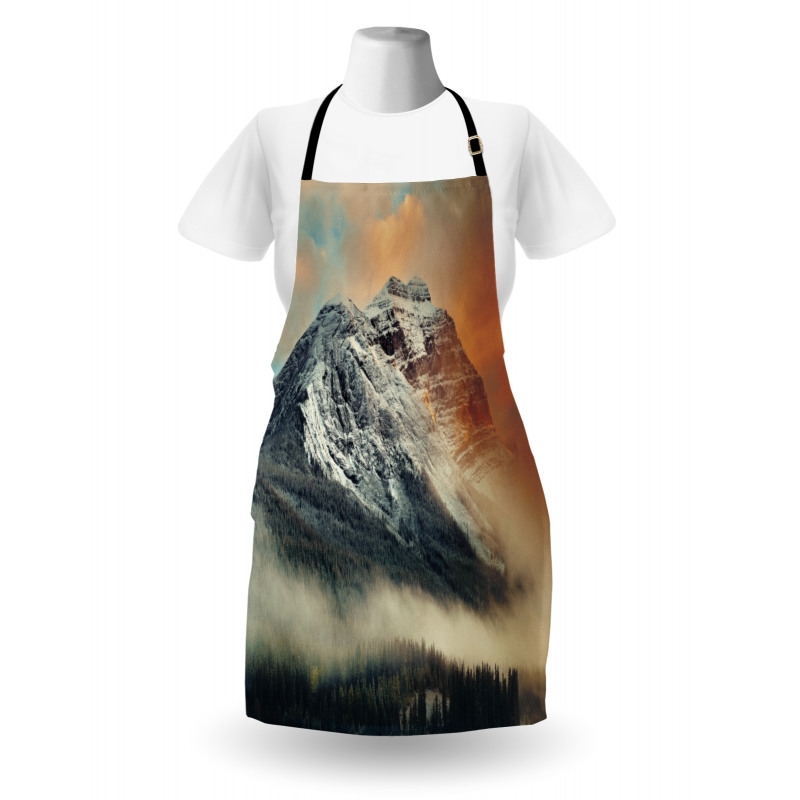 Manzara Mutfak Önlüğü Sisli Karlı Dağlar