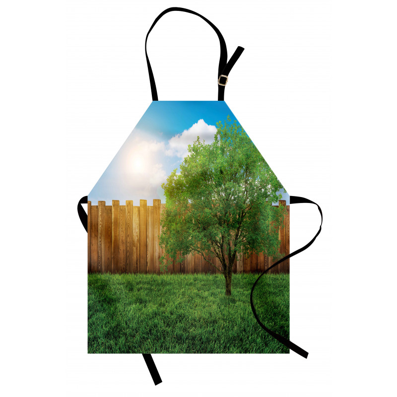 Life Tree Yard Field Apron