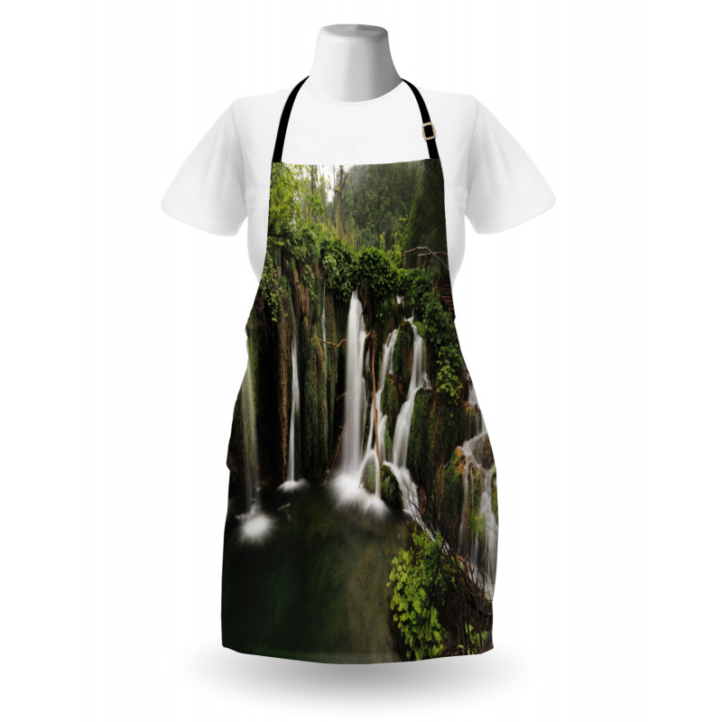 Crotian Round Waterfall Apron