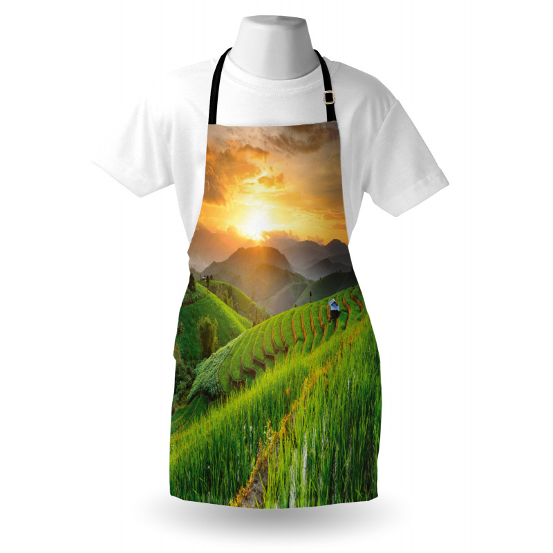 Green Farm Landscape Apron