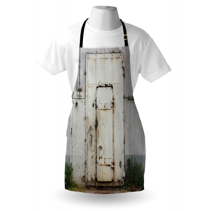 Rusty Iron Apron