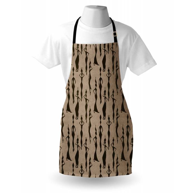 Etnik  Mutfak Önlüğü Tepesinde Çömlek Taşıyan Uzun Elbiseli Kadın