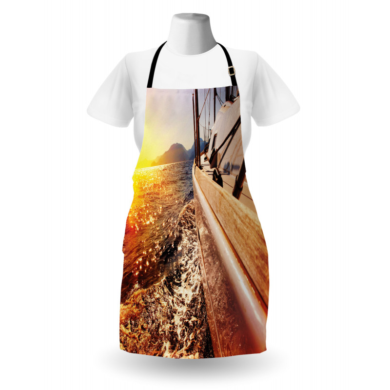 Mountains Lakeside Composition Apron