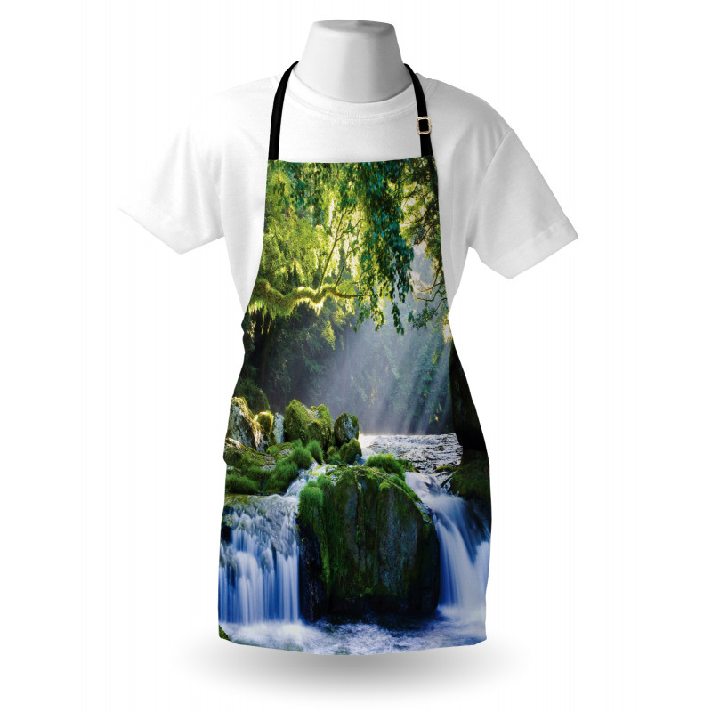 Green Forest and Streaming Apron