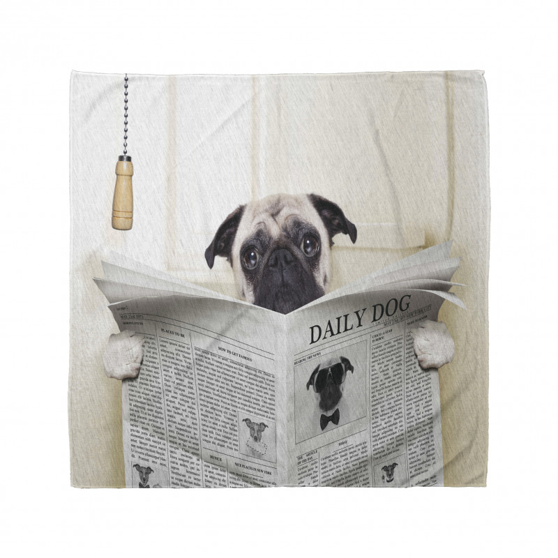 Pug Köpek Bandana Tuvalette Sevimli Minik Hayvan Görseli 