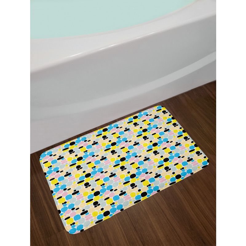 Modern Sketchy Circles Art Bath Mat