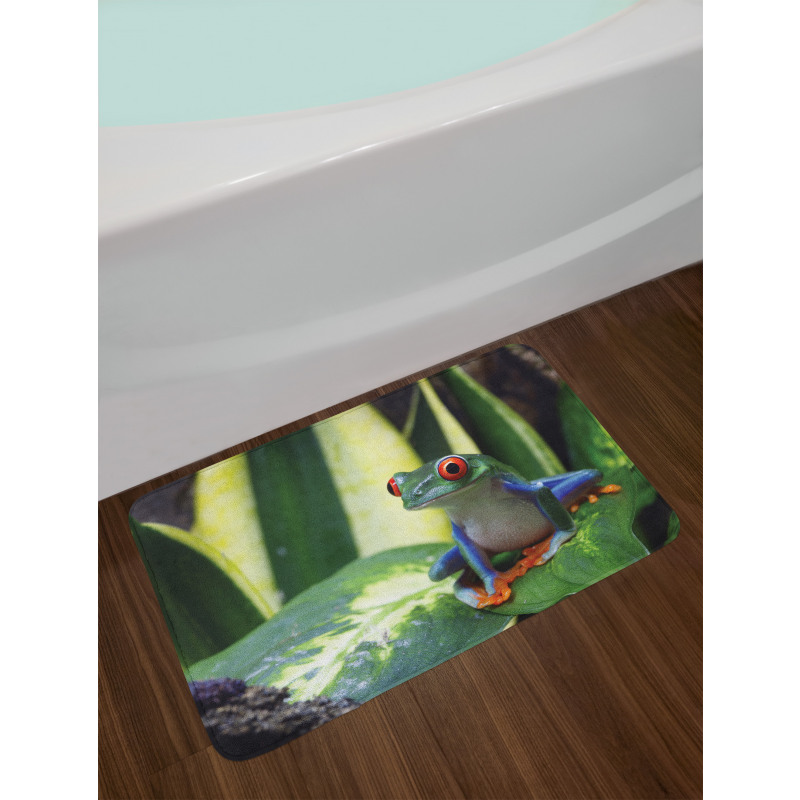 Exotic Vivid Animal on Leaf Bath Mat