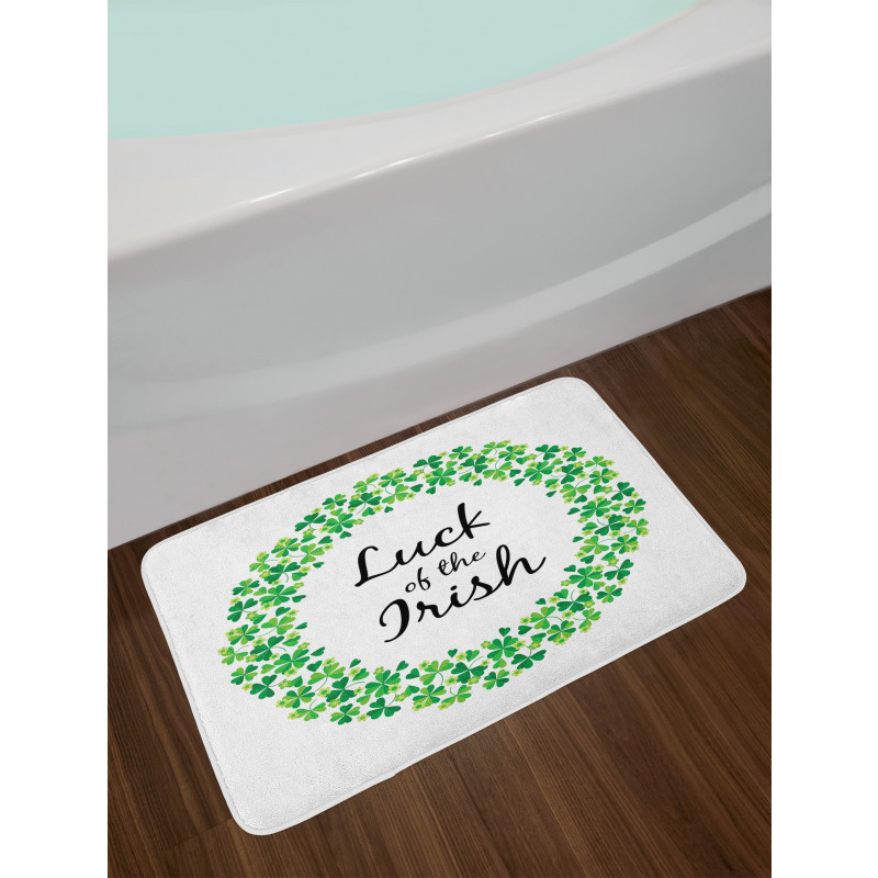 Clover Wreath Bath Mat