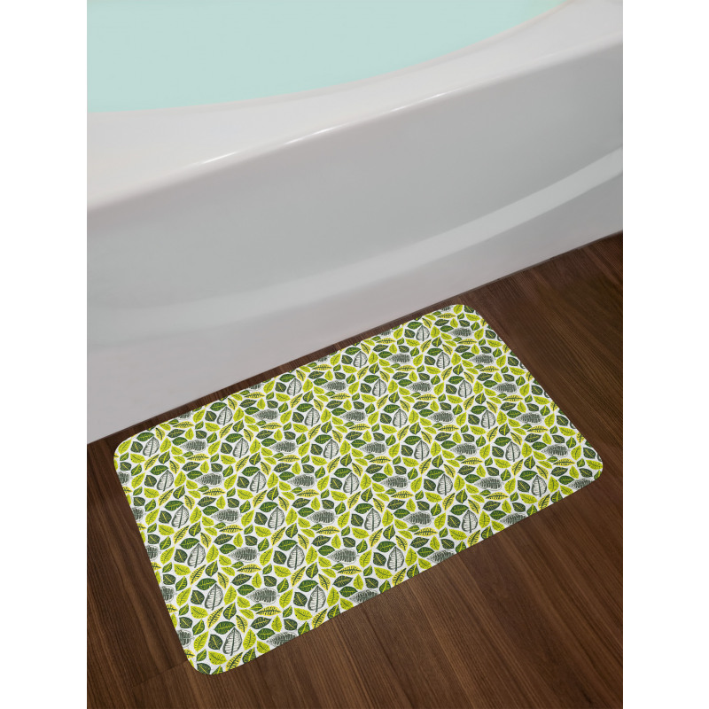 Vivid Tropical Leaves Bath Mat