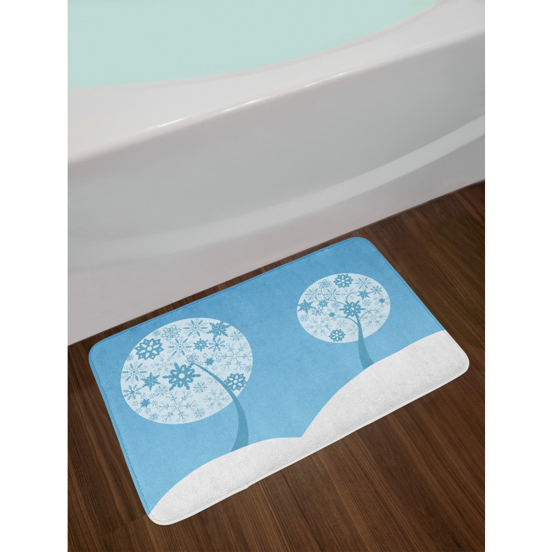 Round Snowflake Trees Bath Mat