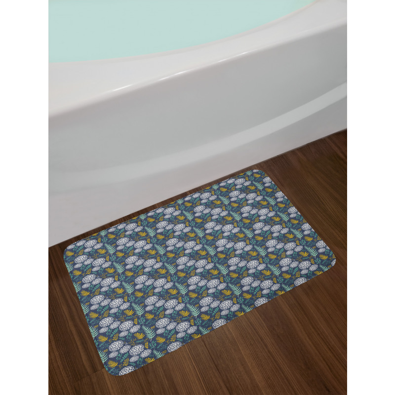 Leafy Branches Dot Herbs Bath Mat