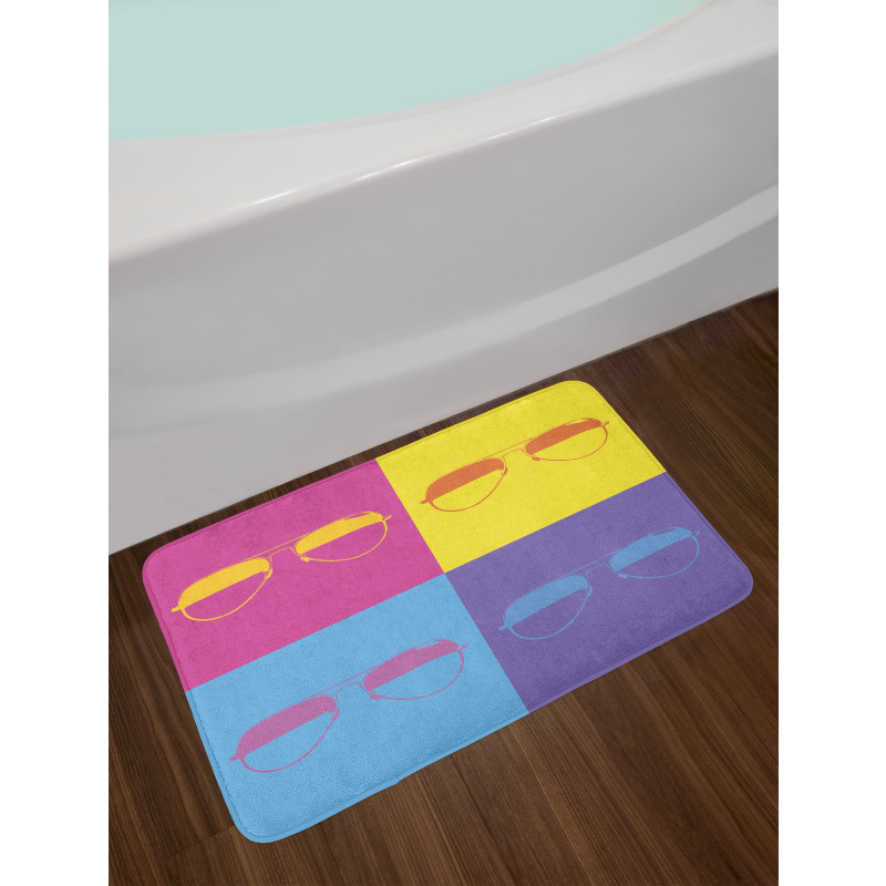 Retro Image Summer Items Bath Mat