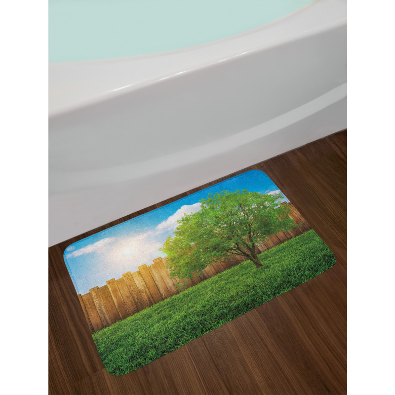 Life Tree Yard Field Bath Mat