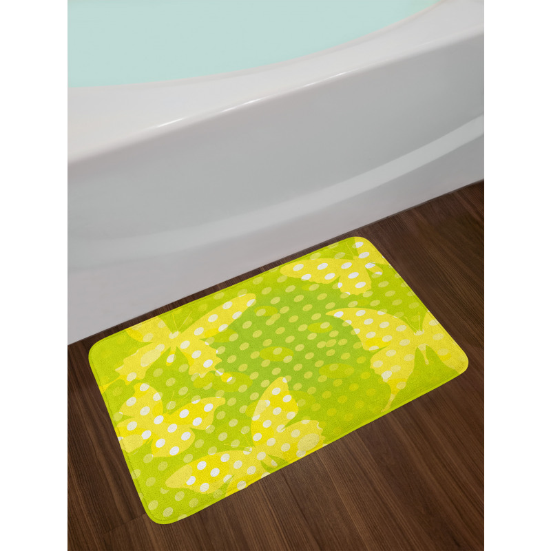 Butterfly Shapes Dots Bath Mat