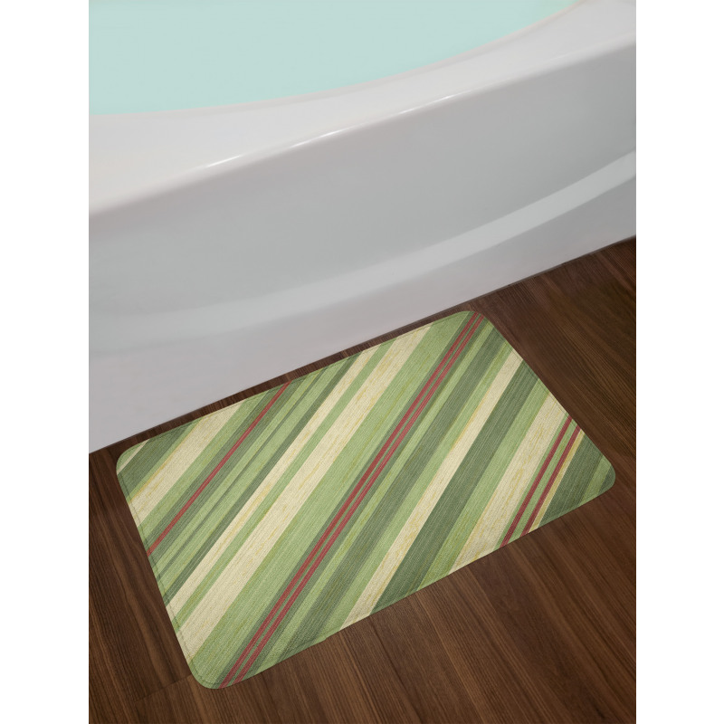 Diagonal Stripes Grungy Bath Mat