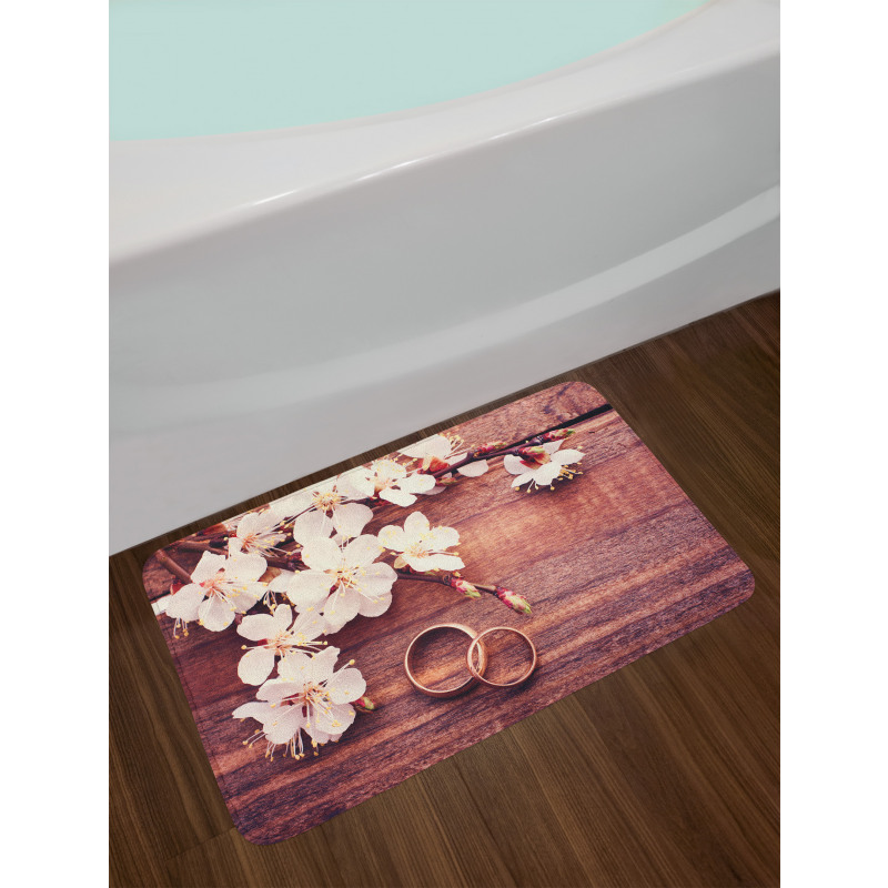 Flowers Rings Wooden Bath Mat