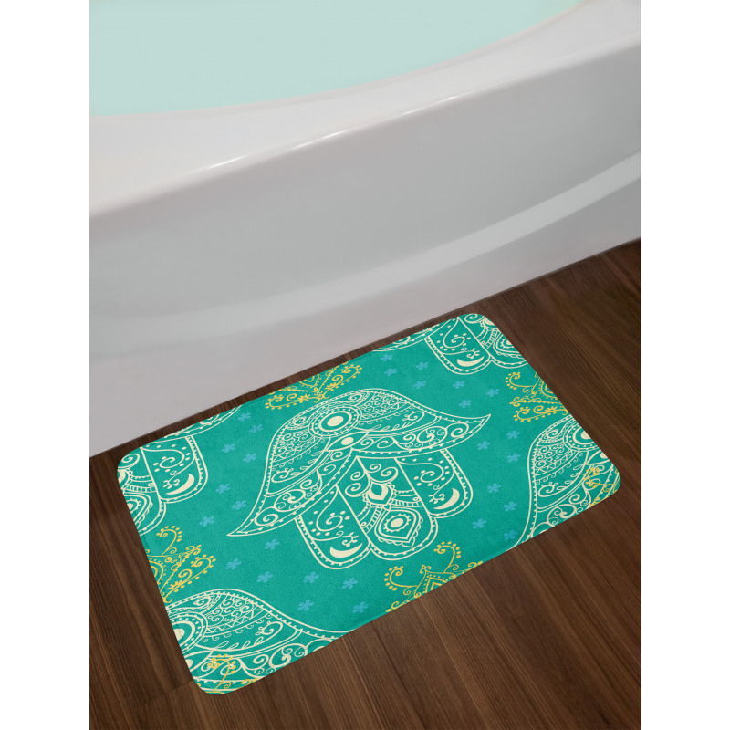 Hamsa Pattern Daisies Bath Mat