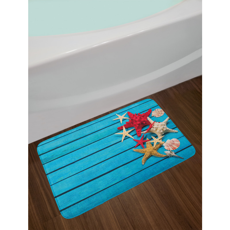 Different Shells Bath Mat