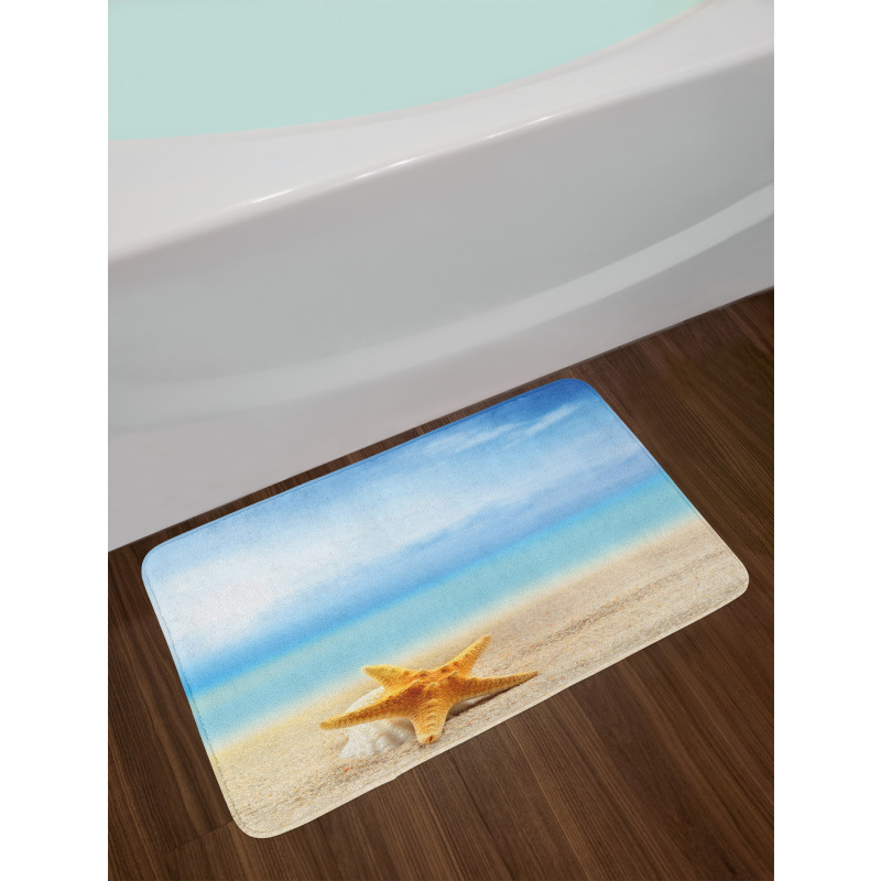 Scallop Sea Star Bath Mat