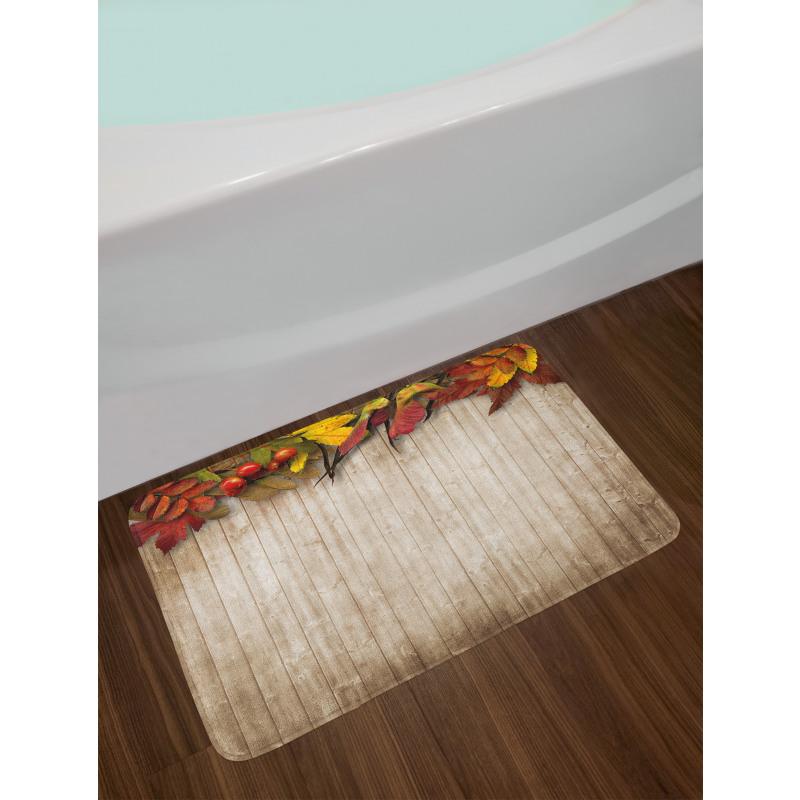 Dry Leaves Berries Vivid Bath Mat