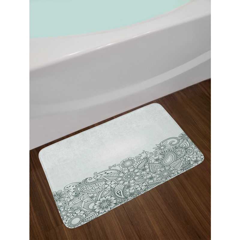 Outline Wildflowers and Leaves Bath Mat