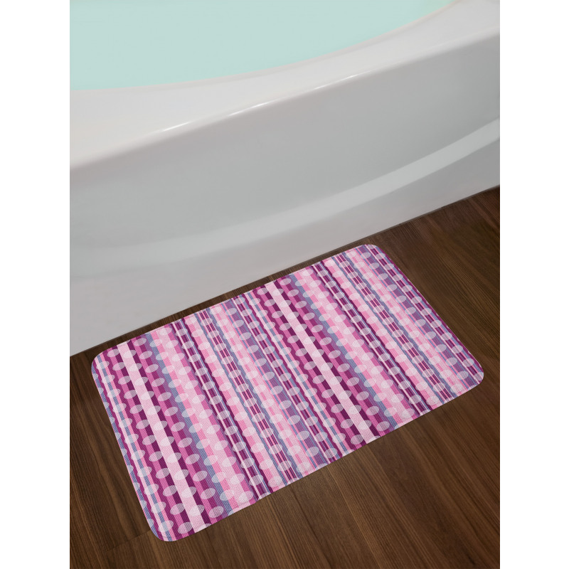 Stripes Retro Style Bath Mat