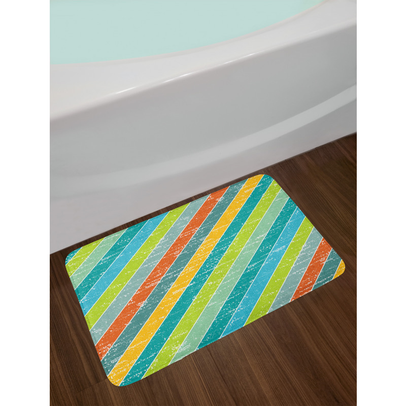 Diagonal Strips Bath Mat