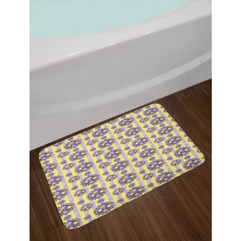 Graphic Wheel Pattern Bath Mat