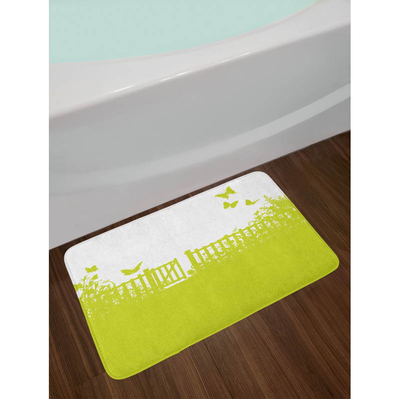 Garden Lawn and Gate Rural Bath Mat