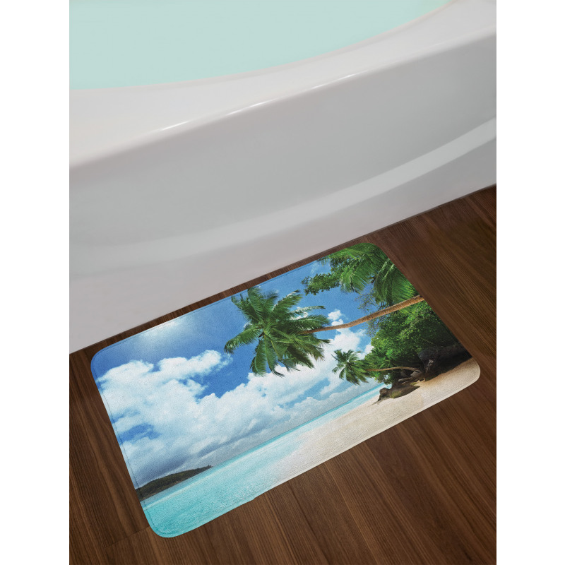 Palm Leaf Island Lagoon Bath Mat