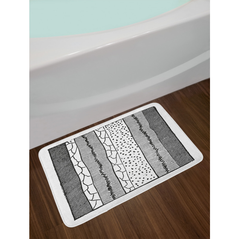 Hand Drawn Uneven Lines Bath Mat