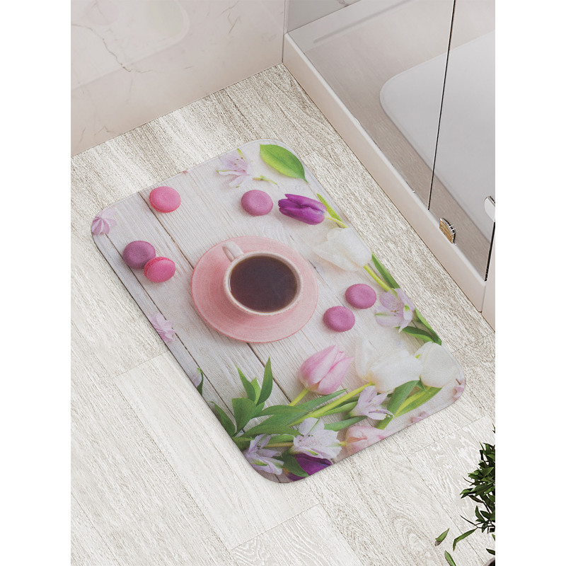 Cup Macaroon and Tulips Bath Mat