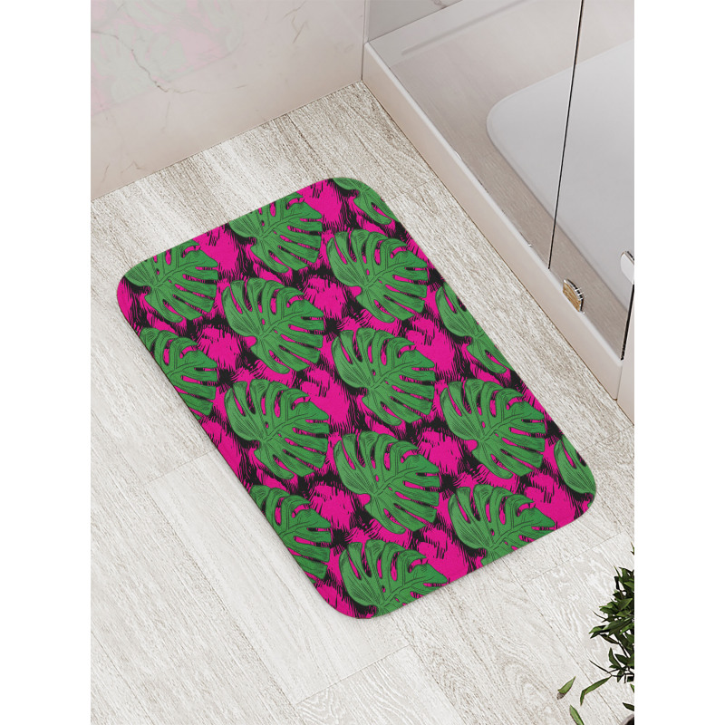 Big and Detailed Leaves Bath Mat
