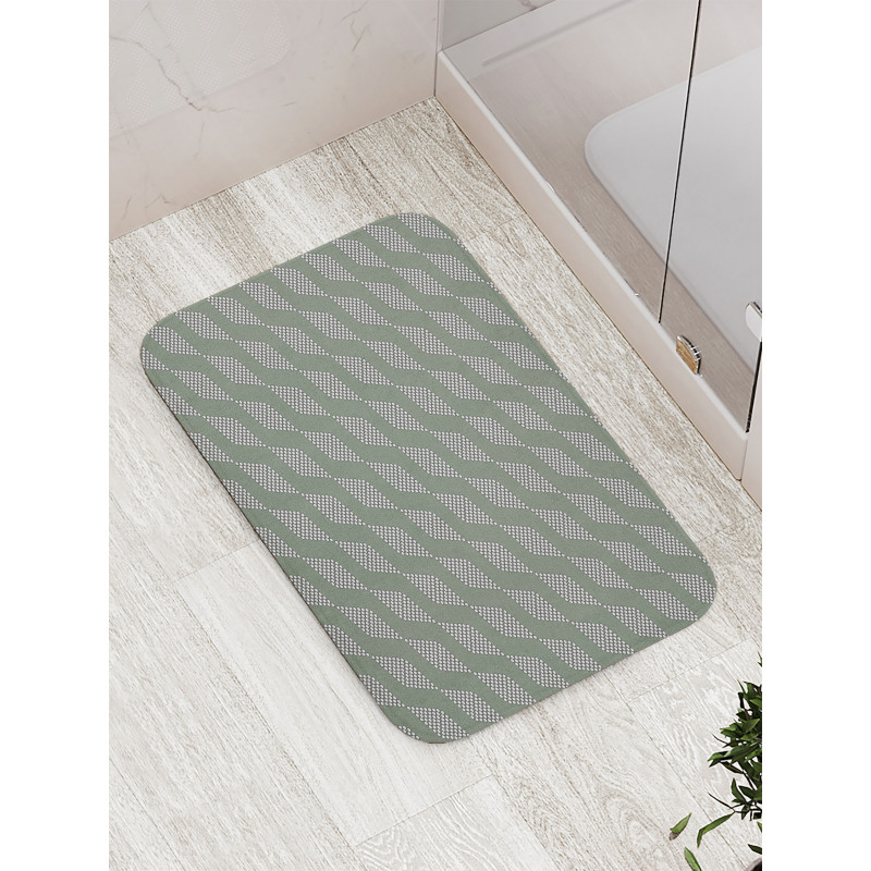 Circles Diamond Shapes Bath Mat