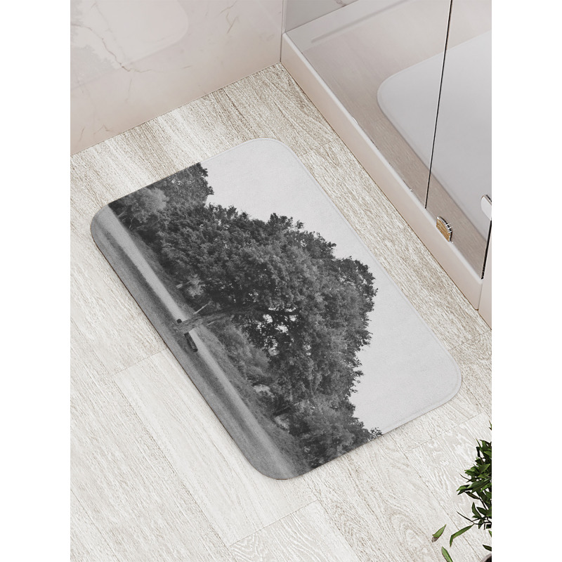 Leafy Big Tree Vintage Bath Mat