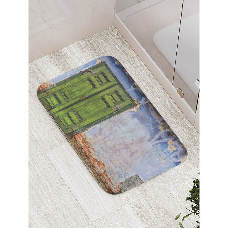 Colored House Old Door Bath Mat