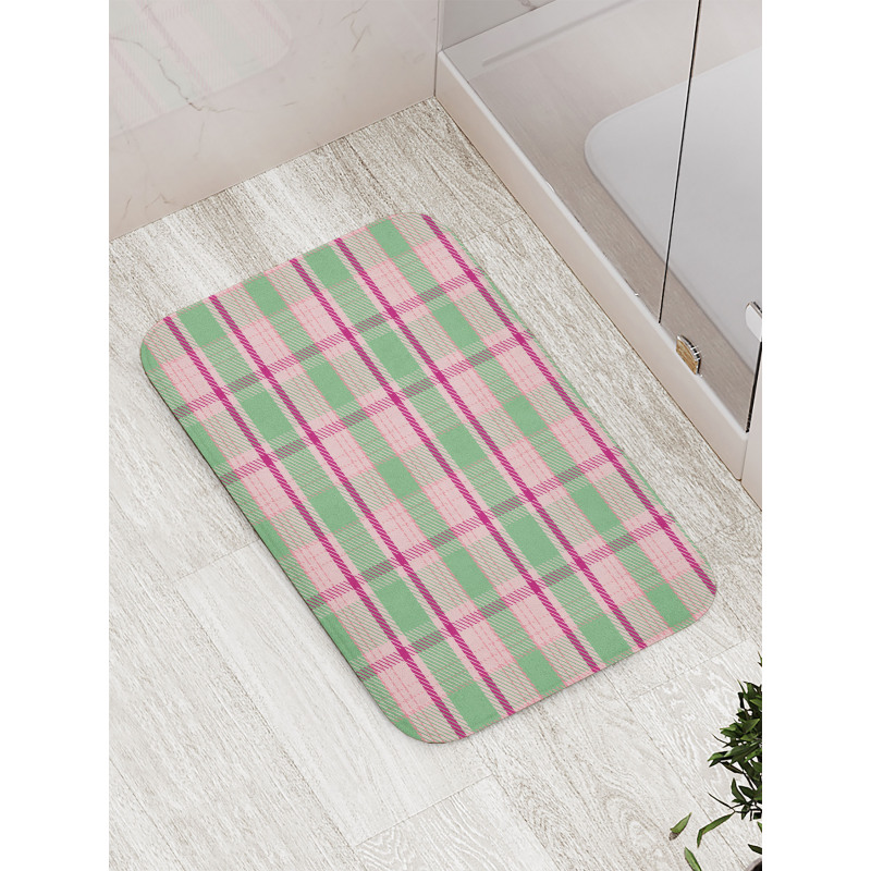 Symmetric Plaid Graphic Bath Mat