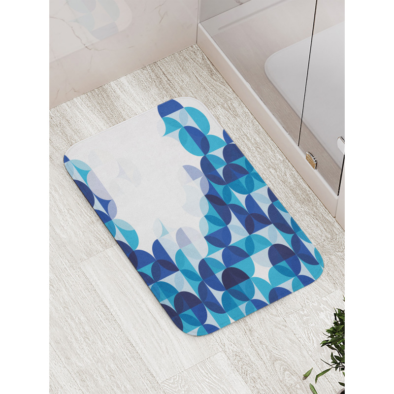 Modern White Circles Bath Mat