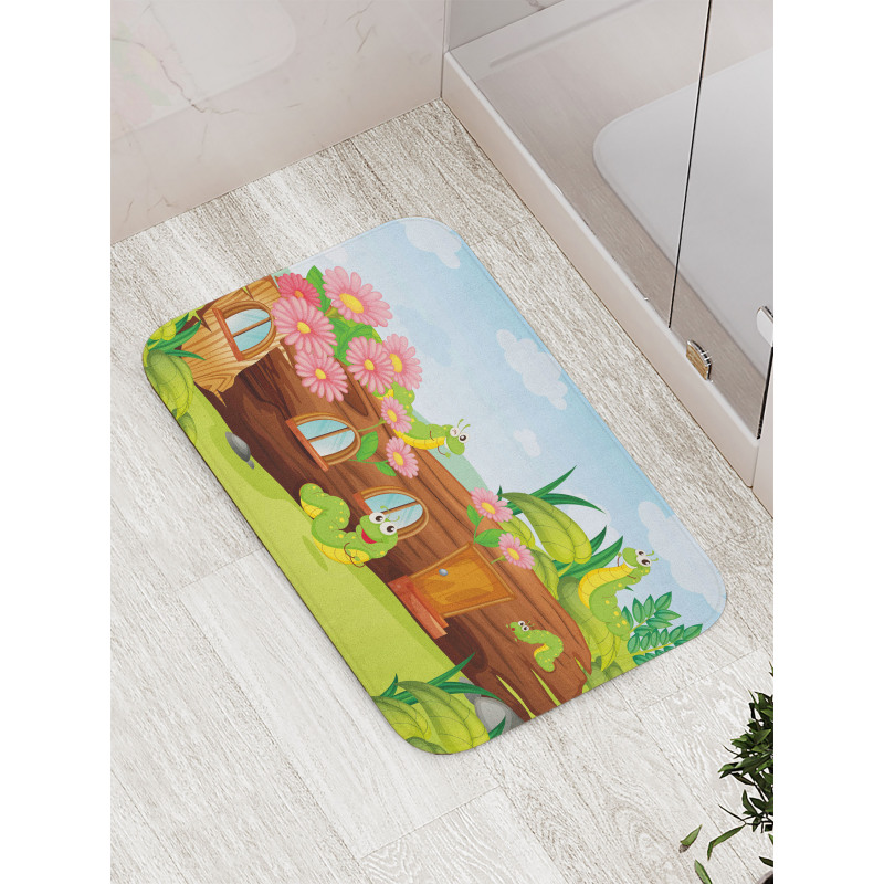 Worms in Wooden Tree Bath Mat